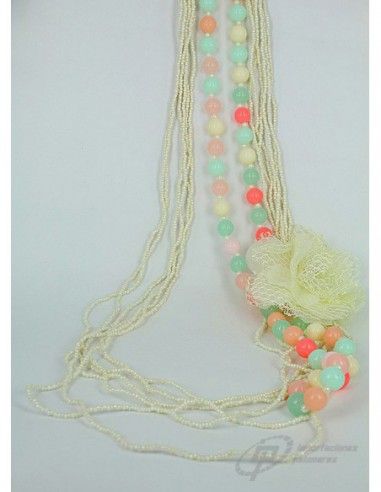 COLLAR CON BROCHE DE FLOR